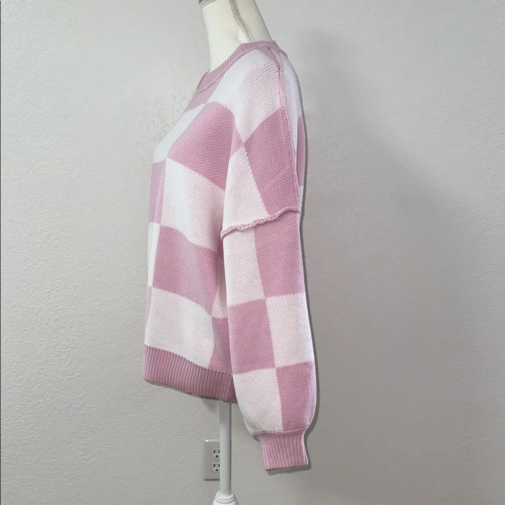 Pink and White Checkered Women's Sweater - Picture 9 of 11